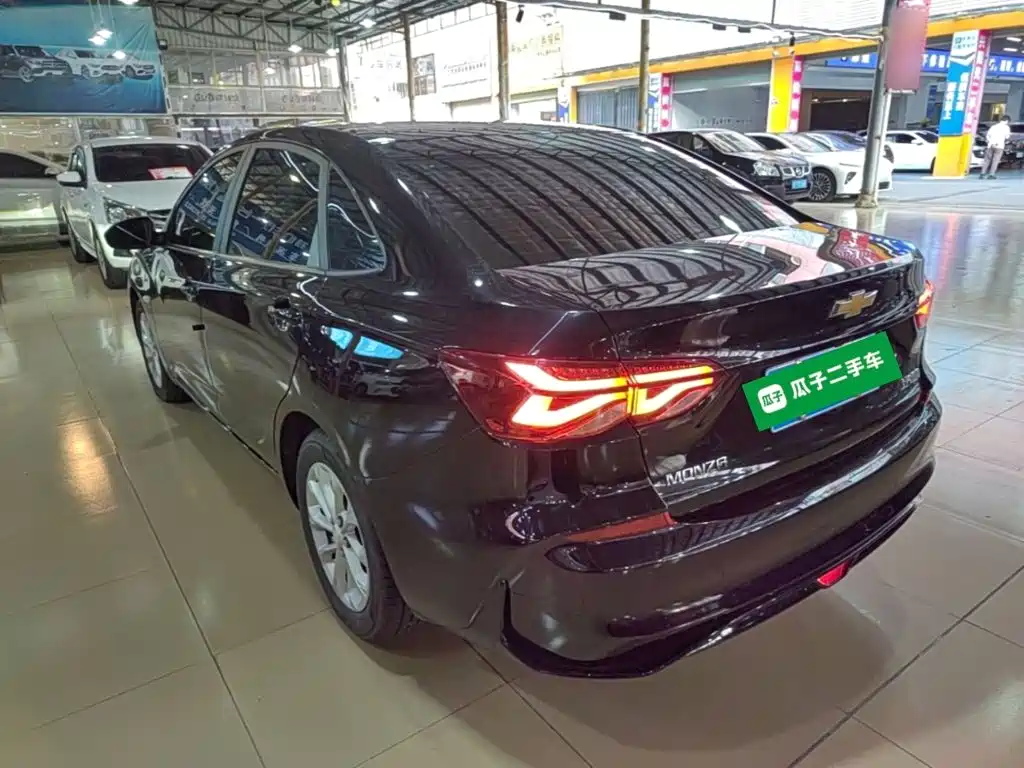 Chevrolet Monza — миниатюра 5