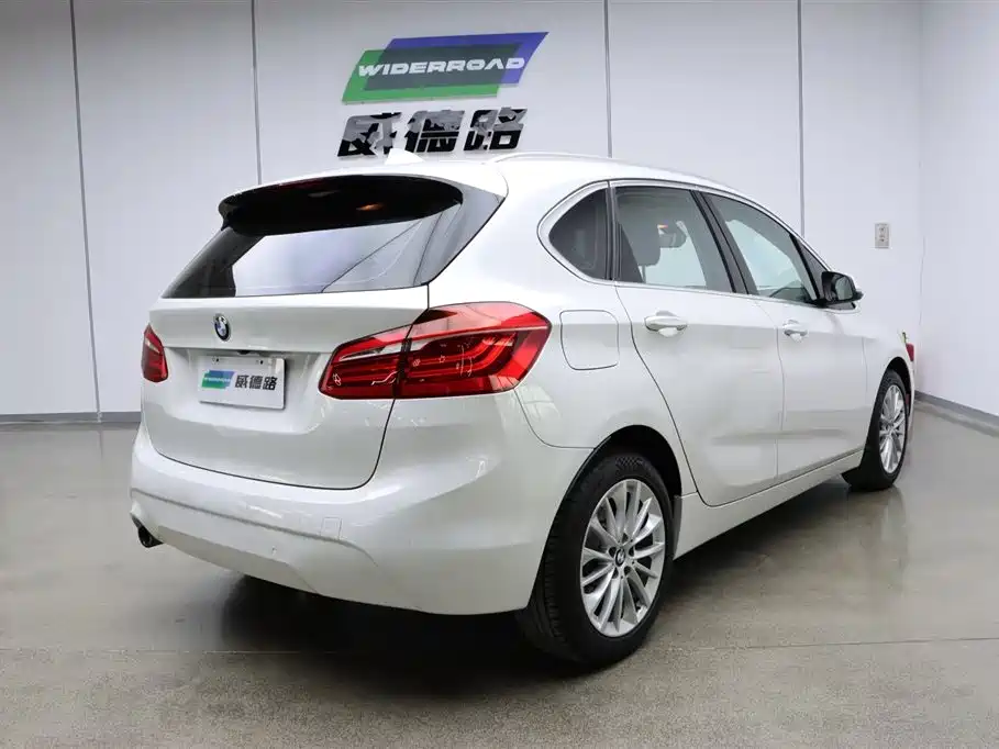 BMW 2 серии 2 2018 218i Lead
