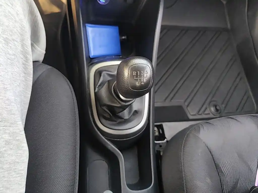 Kia K2 — миниатюра 14