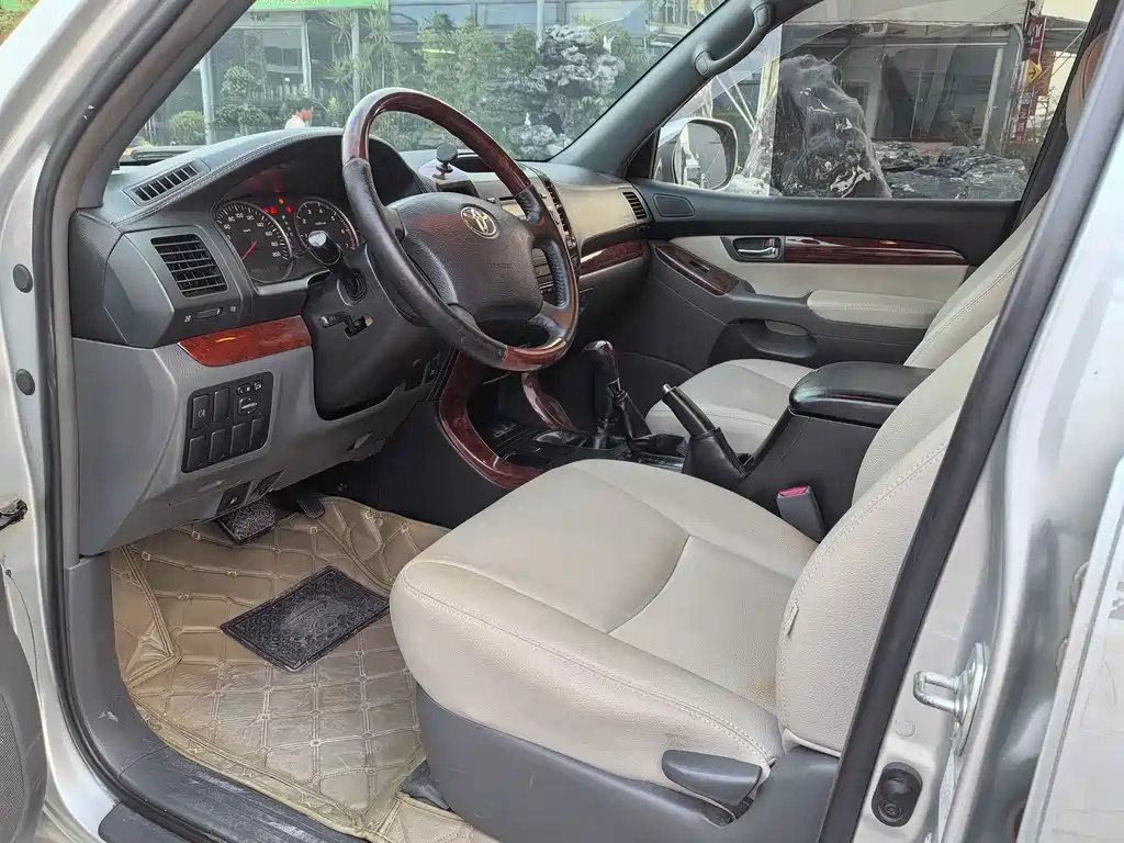 Toyota Prado (Import) — миниатюра 17