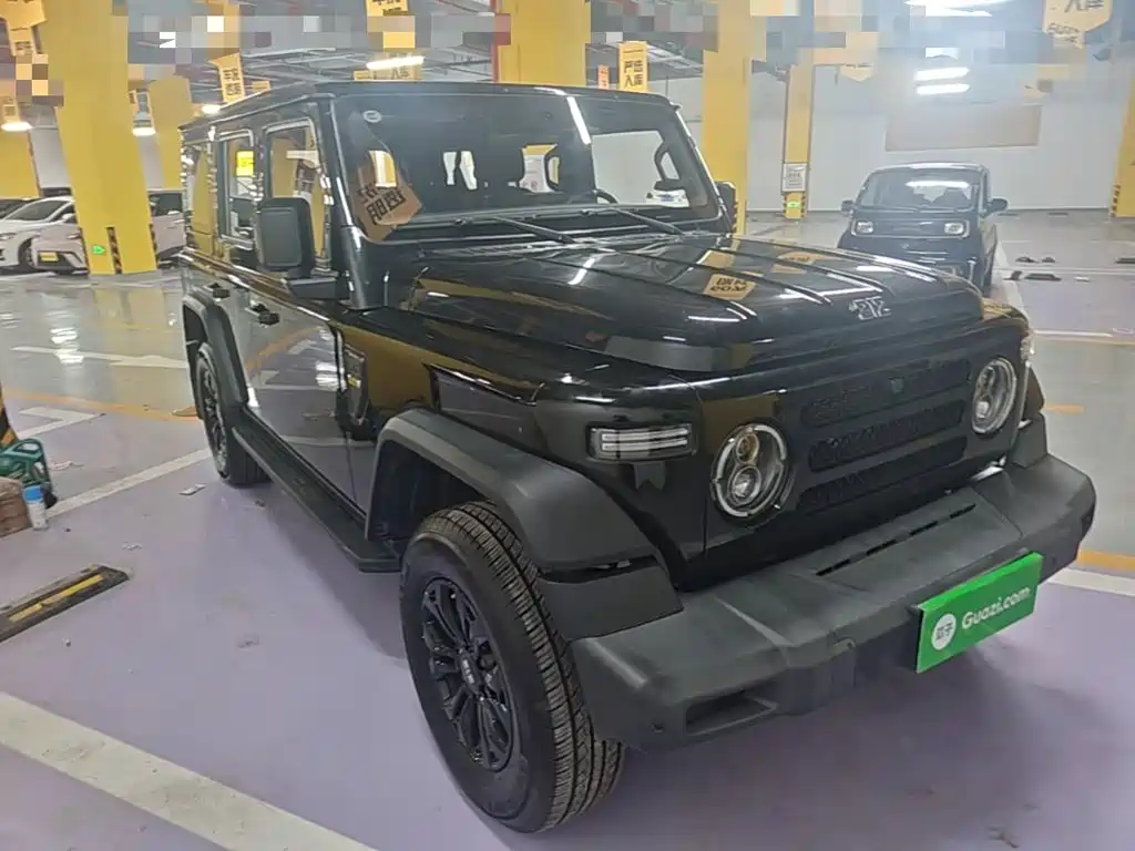 212 212 T01 — миниатюра 4