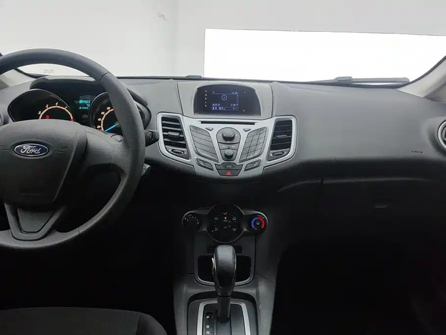 Ford Fiesta — миниатюра 13