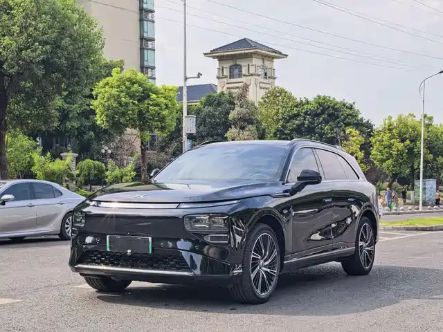 2024 Xpeng G9