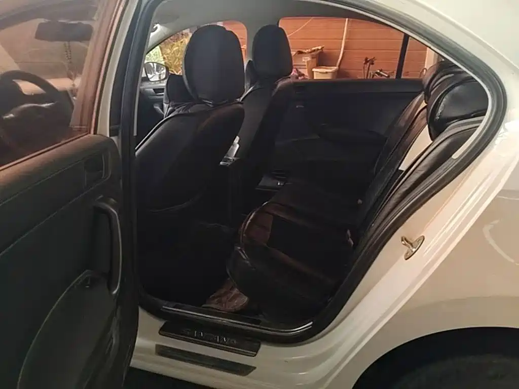 Volkswagen Santana — миниатюра 22
