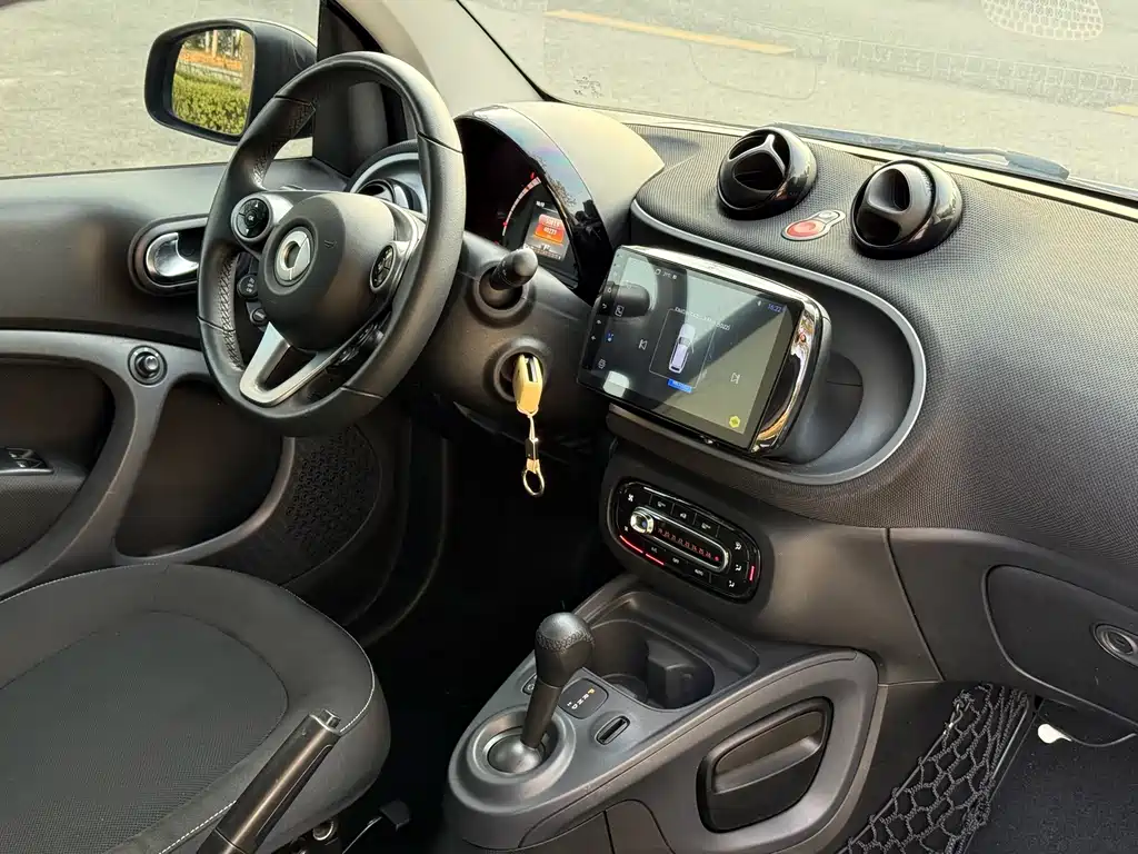 smart Smart Fortwo — миниатюра 8