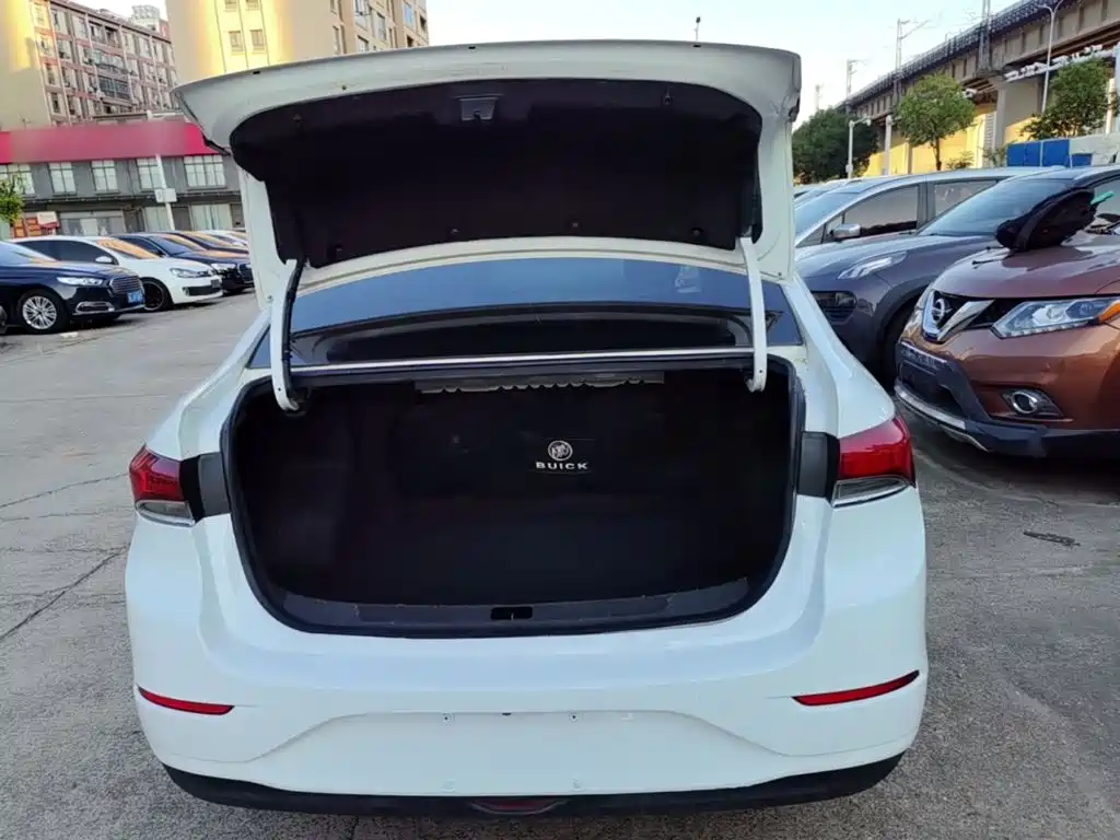 Buick Excelle — миниатюра 19
