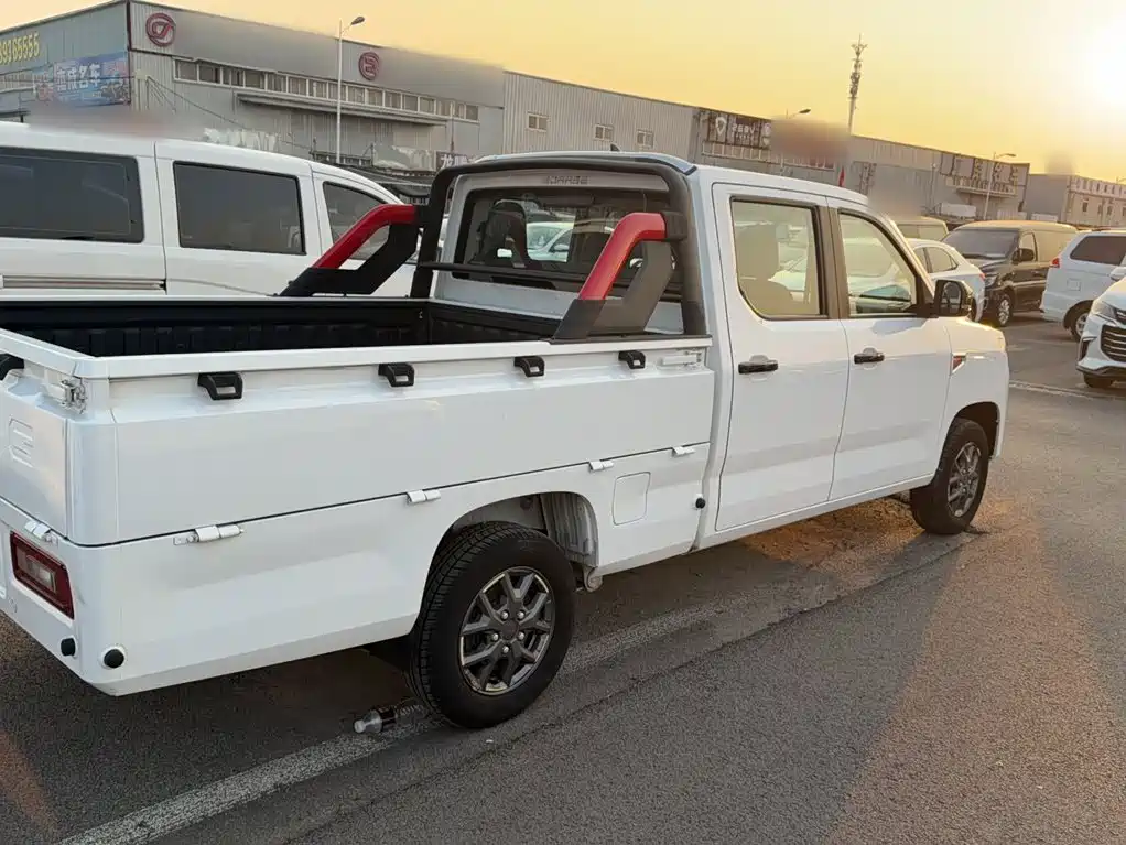 Wuling Journey — миниатюра 16