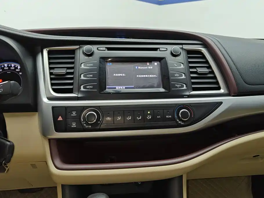 Toyota Highlander — миниатюра 13