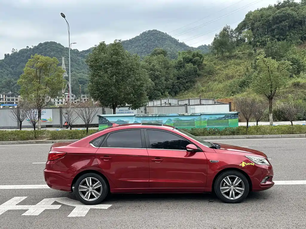 Changan Eado — миниатюра 4