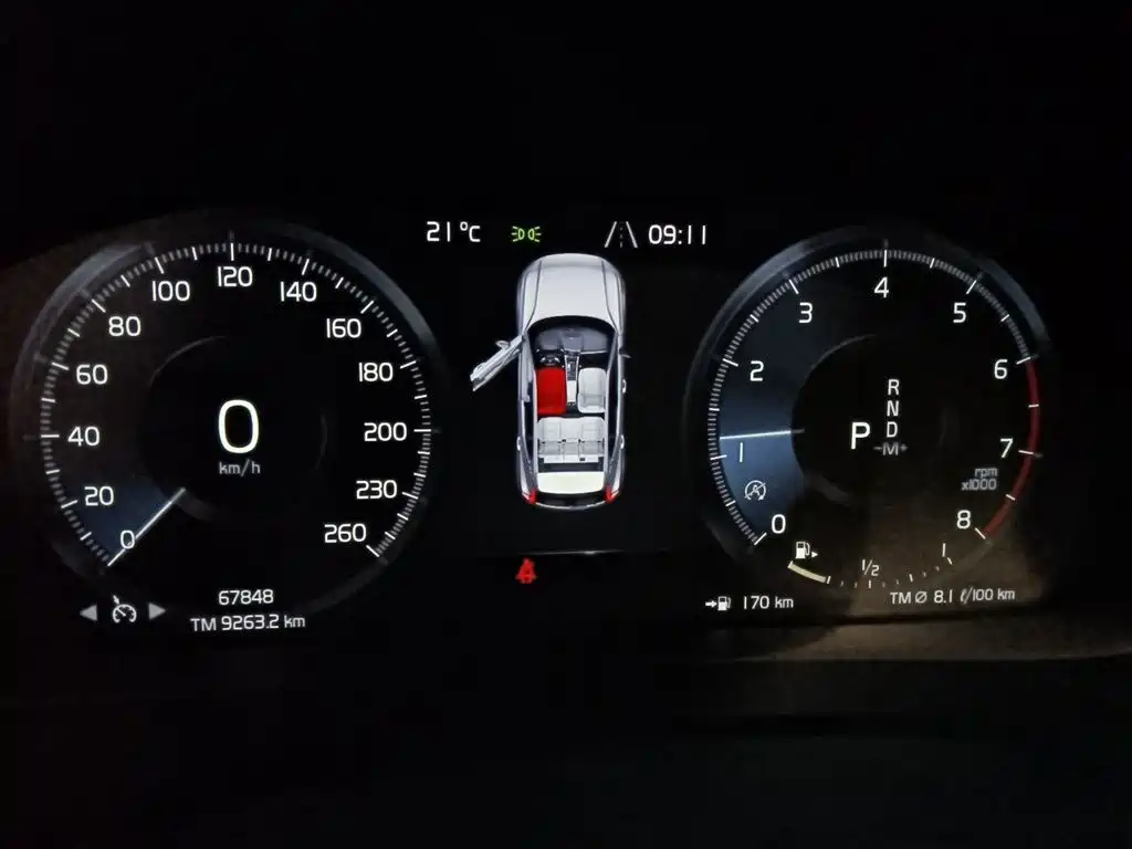 Volvo XC40 — миниатюра 4