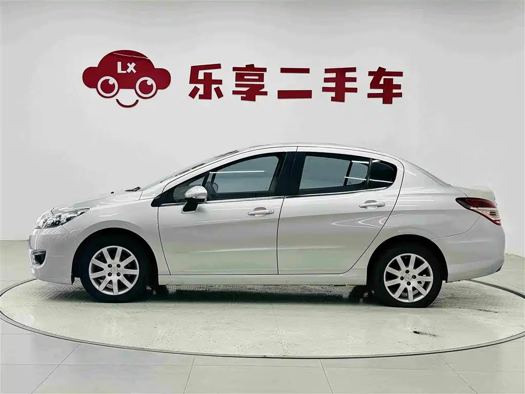 Peugeot 308 — миниатюра 2