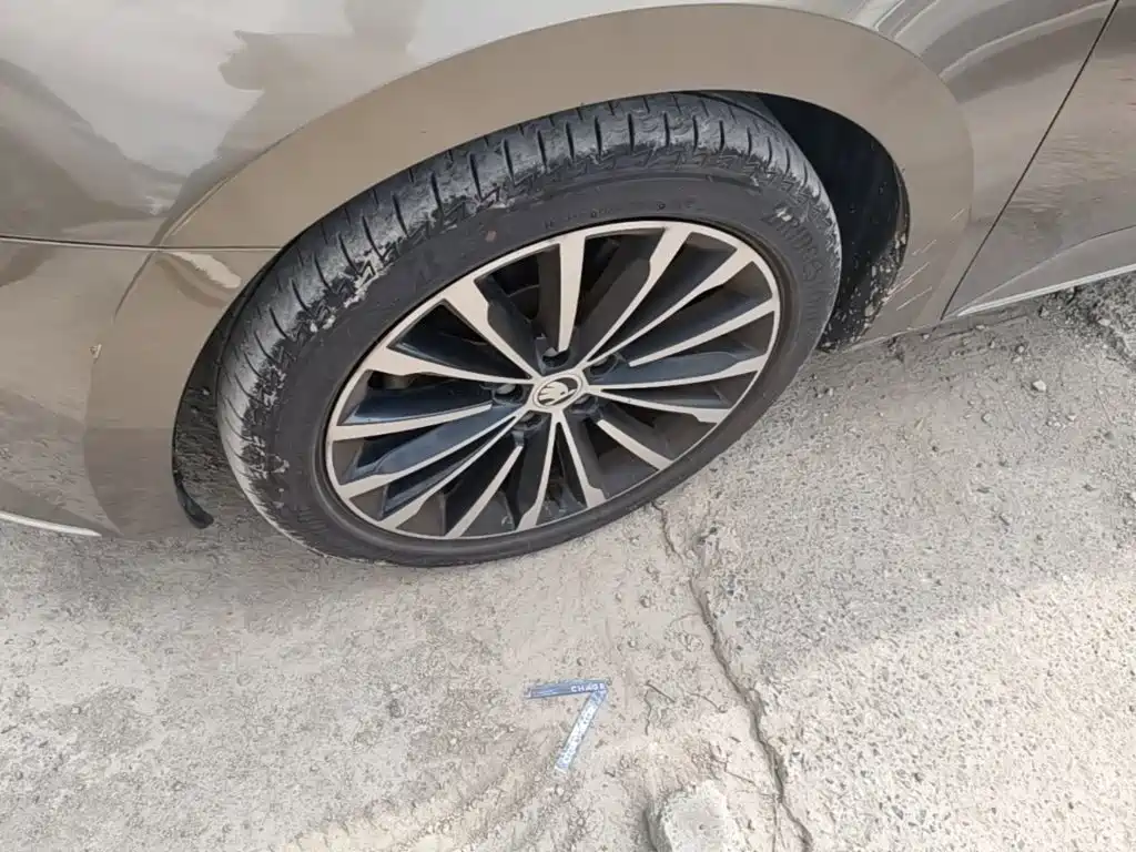 Skoda Superb — миниатюра 23