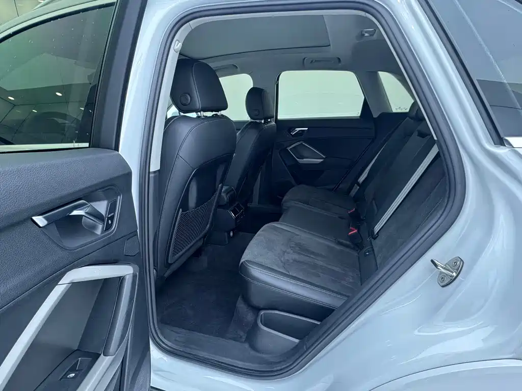 Audi Q3 — миниатюра 11