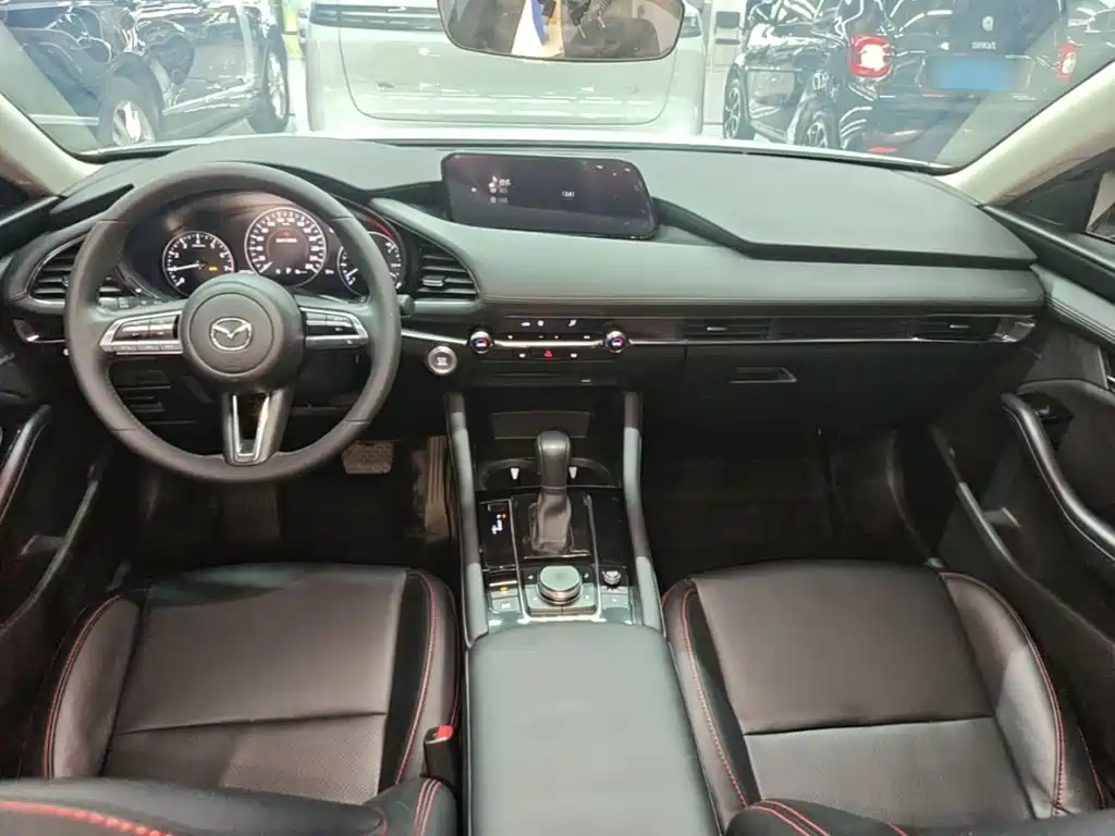 Mazda 3 Axela — миниатюра 10