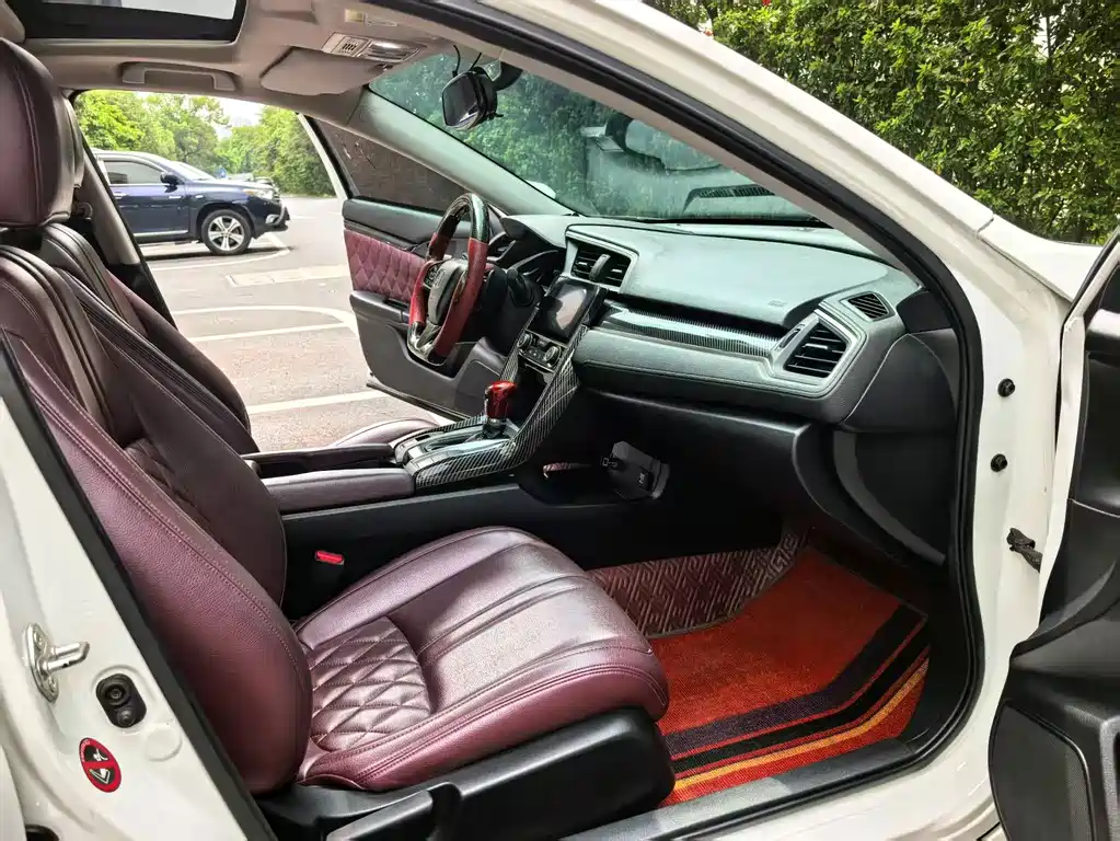 Honda Civic — миниатюра 6