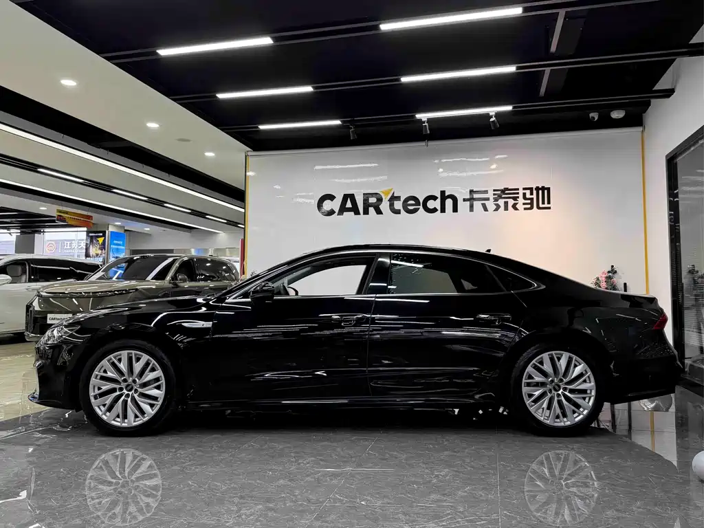 Audi A7L — миниатюра 4