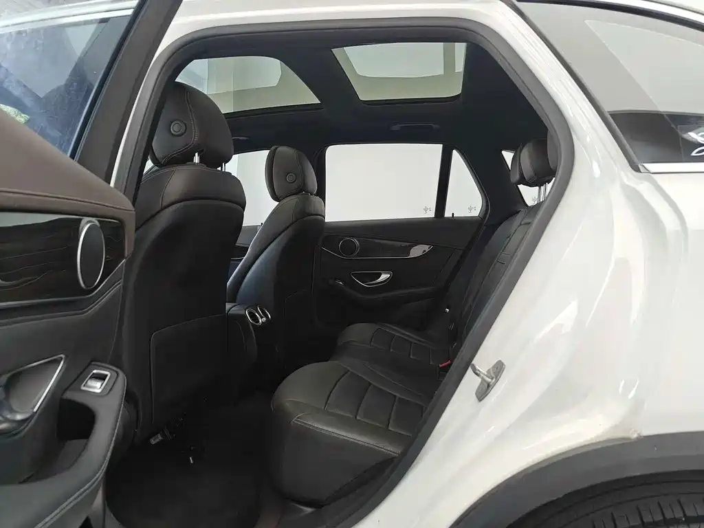 Mercedes-Benz GLC — миниатюра 11