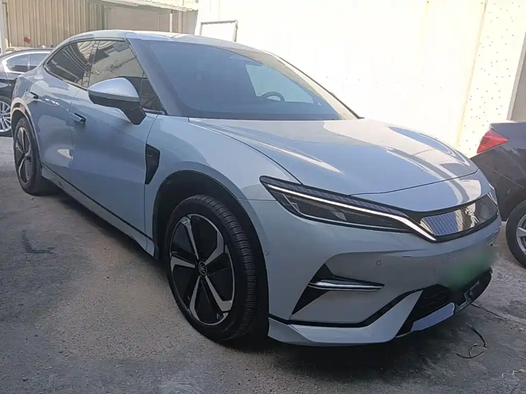 BYD L EV — миниатюра 4