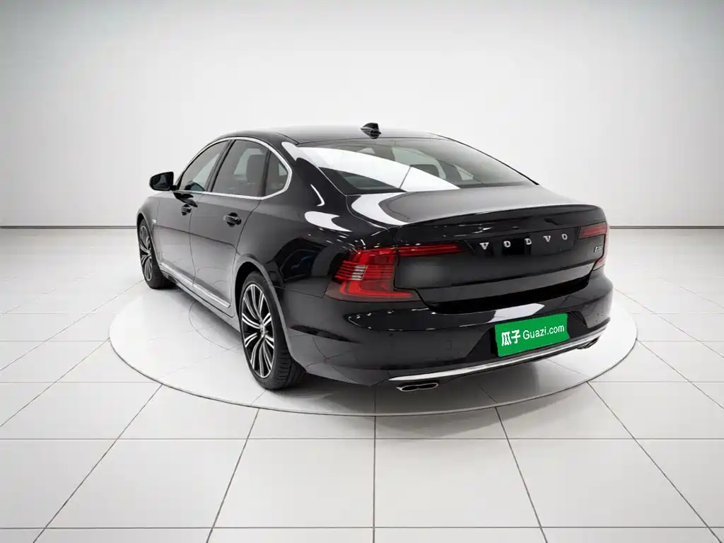 Volvo S90 — миниатюра 4