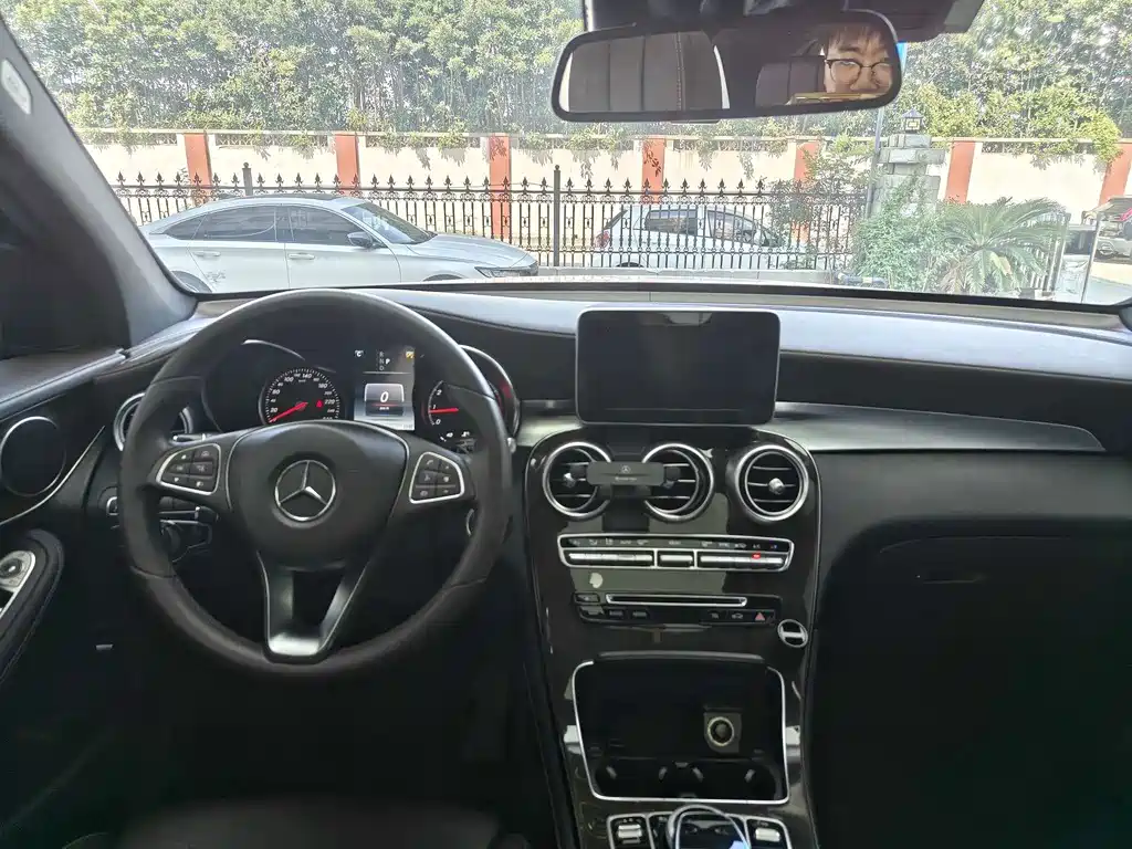 Mercedes-Benz GLC — миниатюра 13