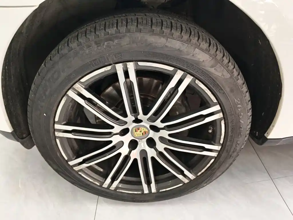 Porsche Macan — миниатюра 23