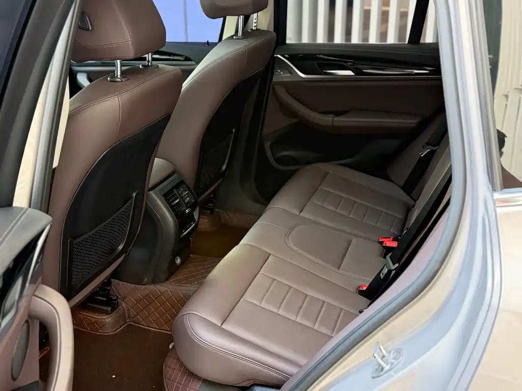 BMW X3 — миниатюра 5