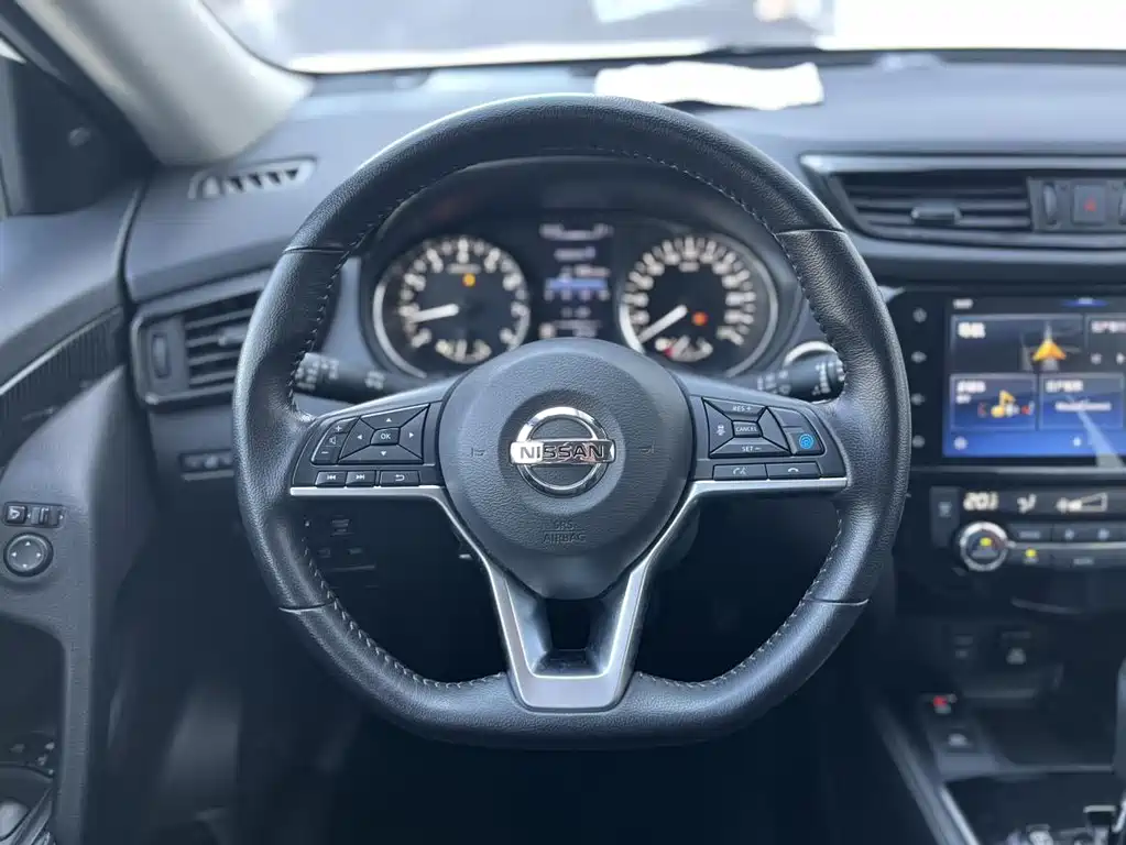 Nissan X-Trail — миниатюра 16