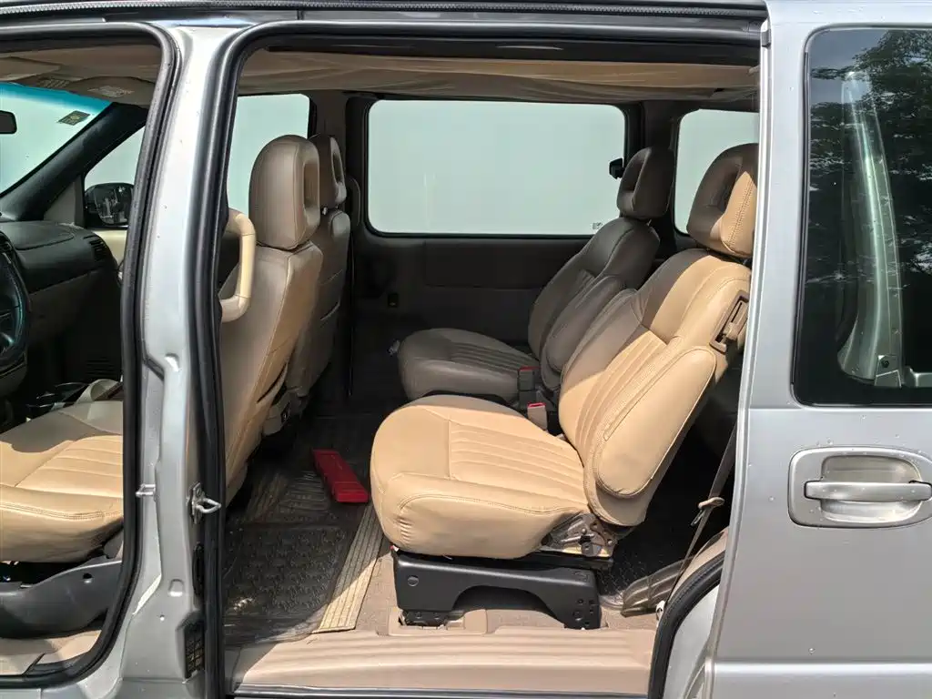 Buick GL8 — миниатюра 14