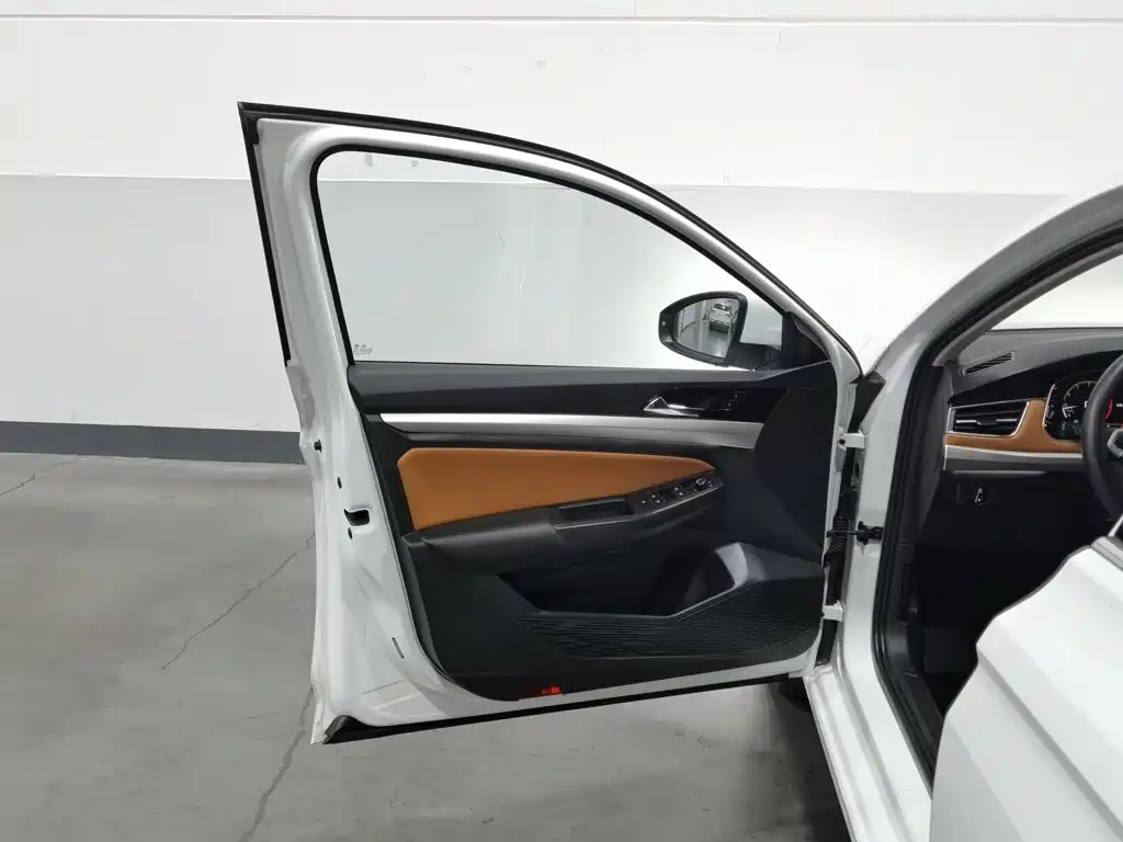 Volkswagen Bora — миниатюра 8