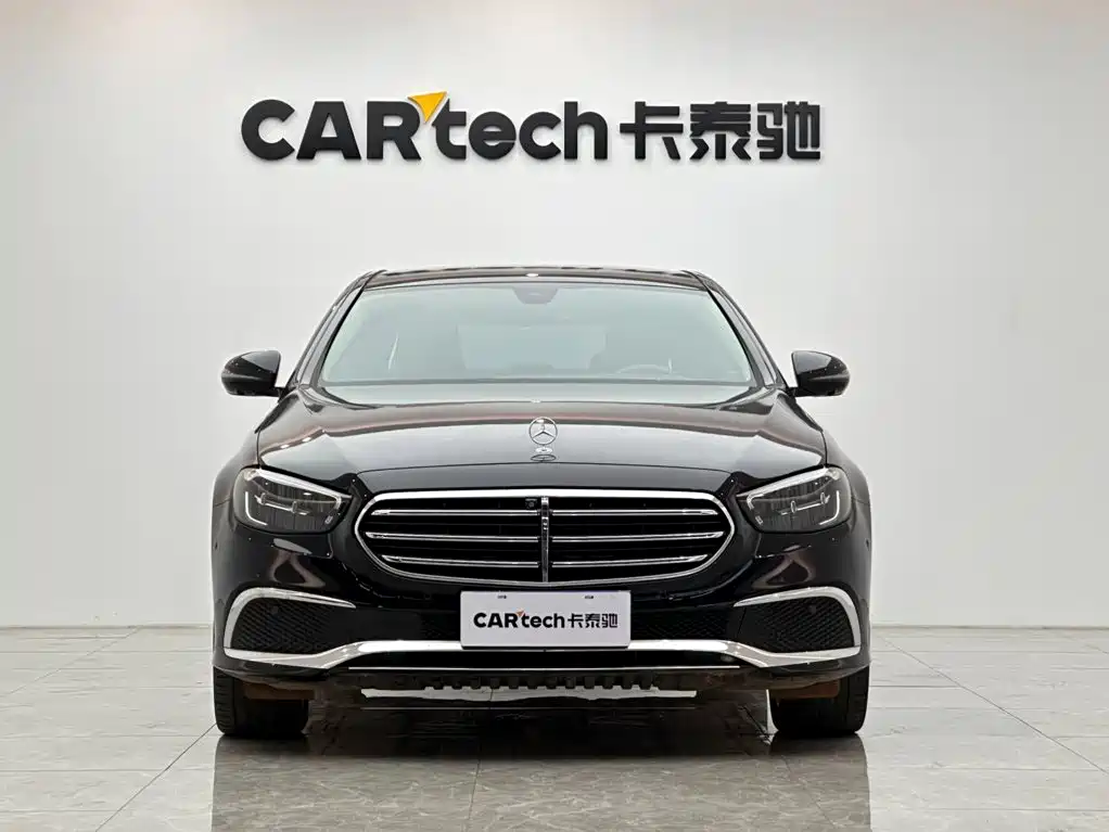 Mercedes-Benz E-Class — миниатюра 7