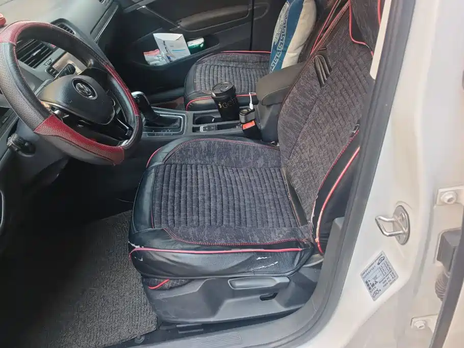 Volkswagen Golf — миниатюра 9