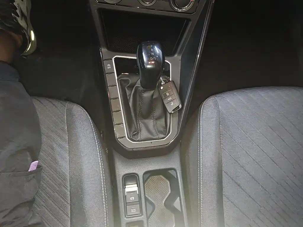 Volkswagen Lavida — миниатюра 14