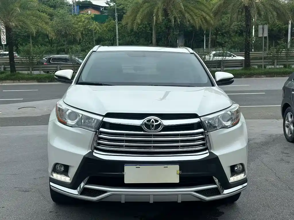Toyota Highlander — миниатюра 2