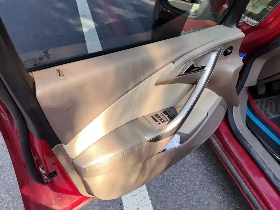 Buick Excelle — миниатюра 7
