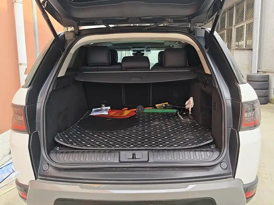 Land Rover Sport — миниатюра 4