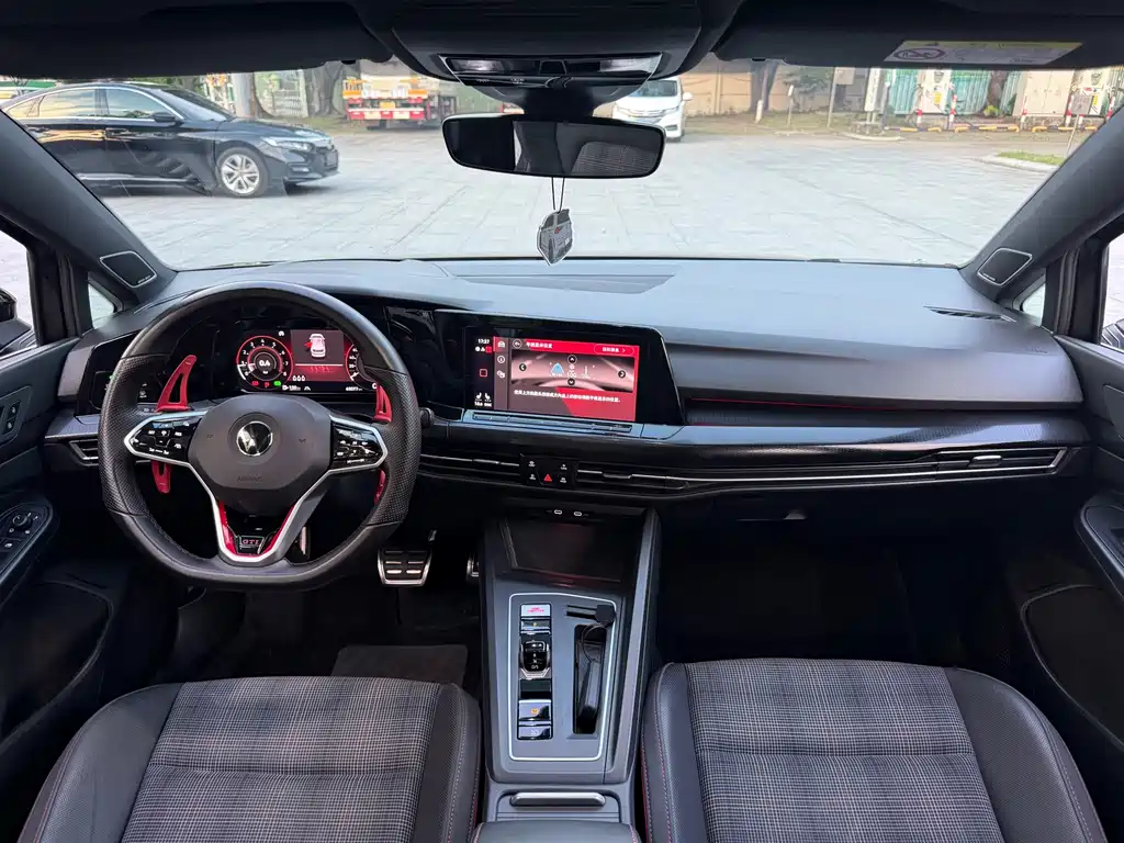 Volkswagen Golf GTI — миниатюра 33