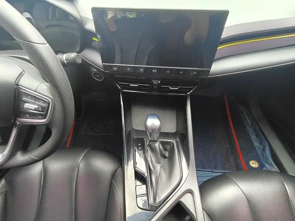 Roewe i5 — миниатюра 7