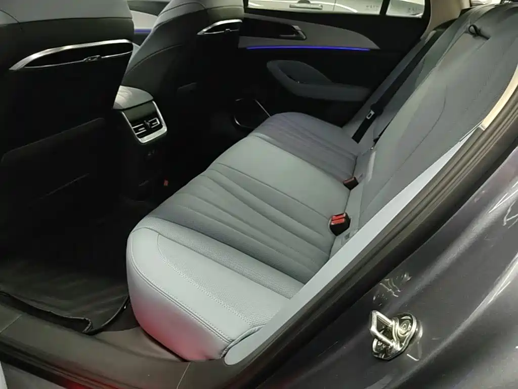 Hongqi Hongqi H5 PHEV — миниатюра 17