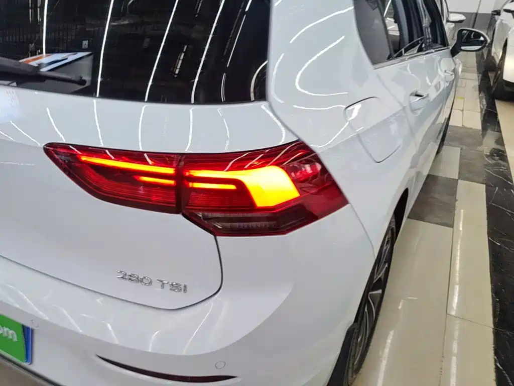 Volkswagen Golf — миниатюра 8
