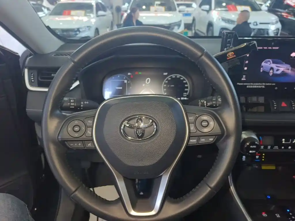 Toyota Wildlander — миниатюра 11