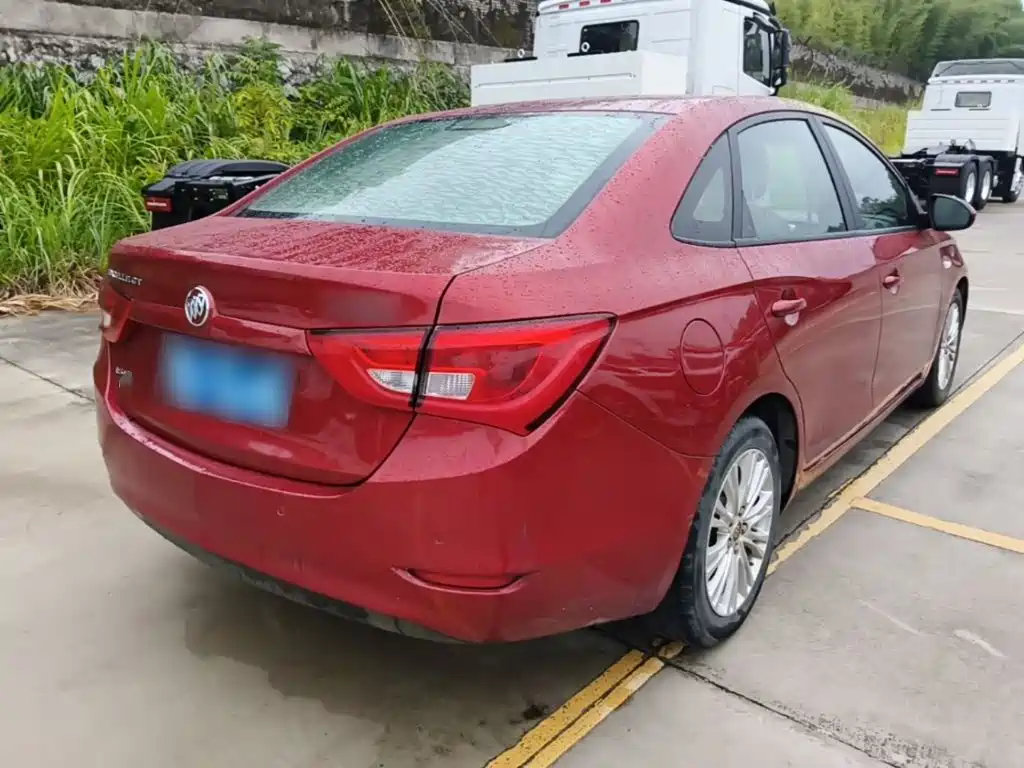Buick Excelle — миниатюра 7