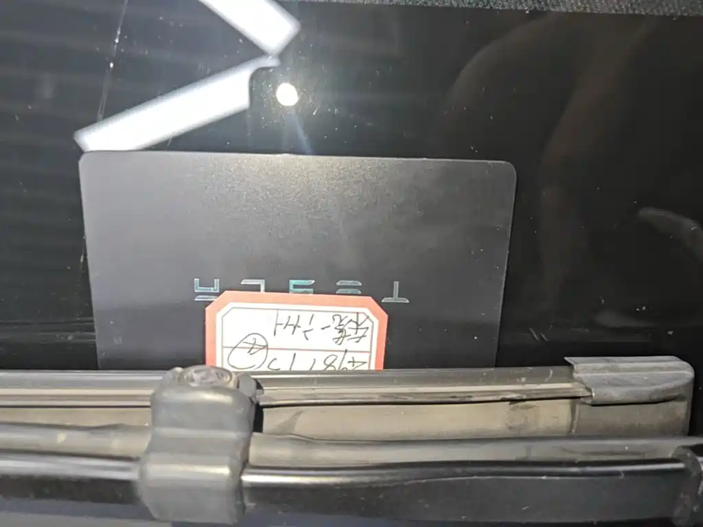 Tesla Model 3 — миниатюра 9