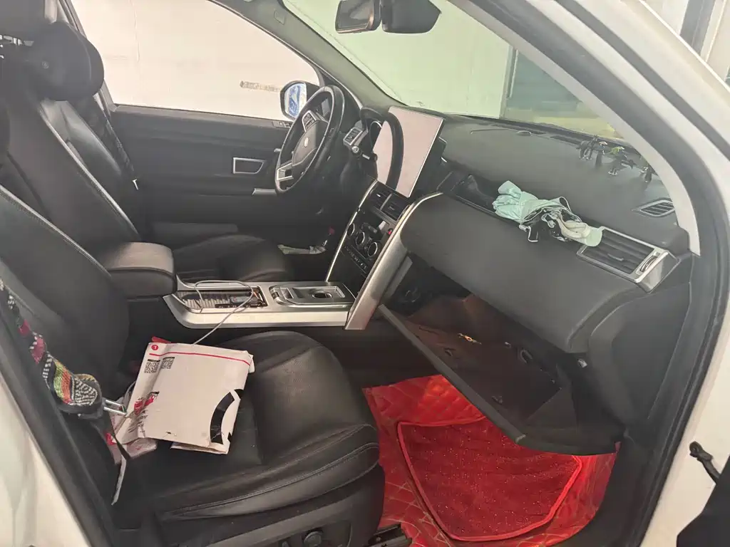 Land Rover Discovery Sport — миниатюра 7