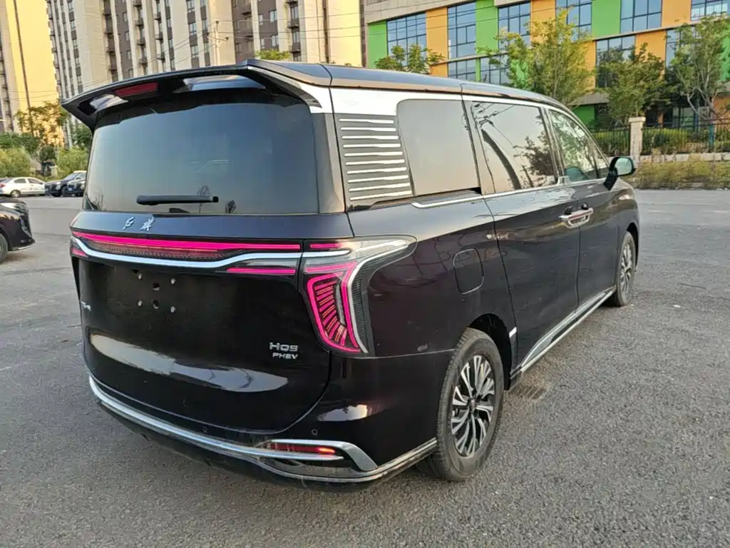 Hongqi Hongqi HQ9 PHEV — миниатюра 7