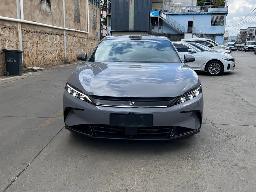 BYD Han — миниатюра 2