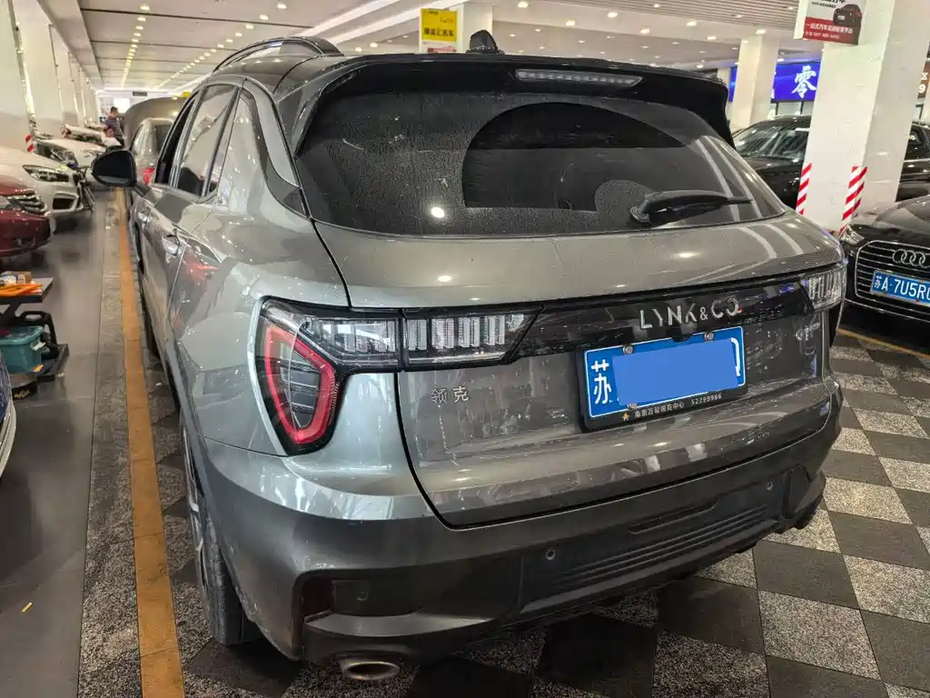 Lynk & Co 01 — миниатюра 4