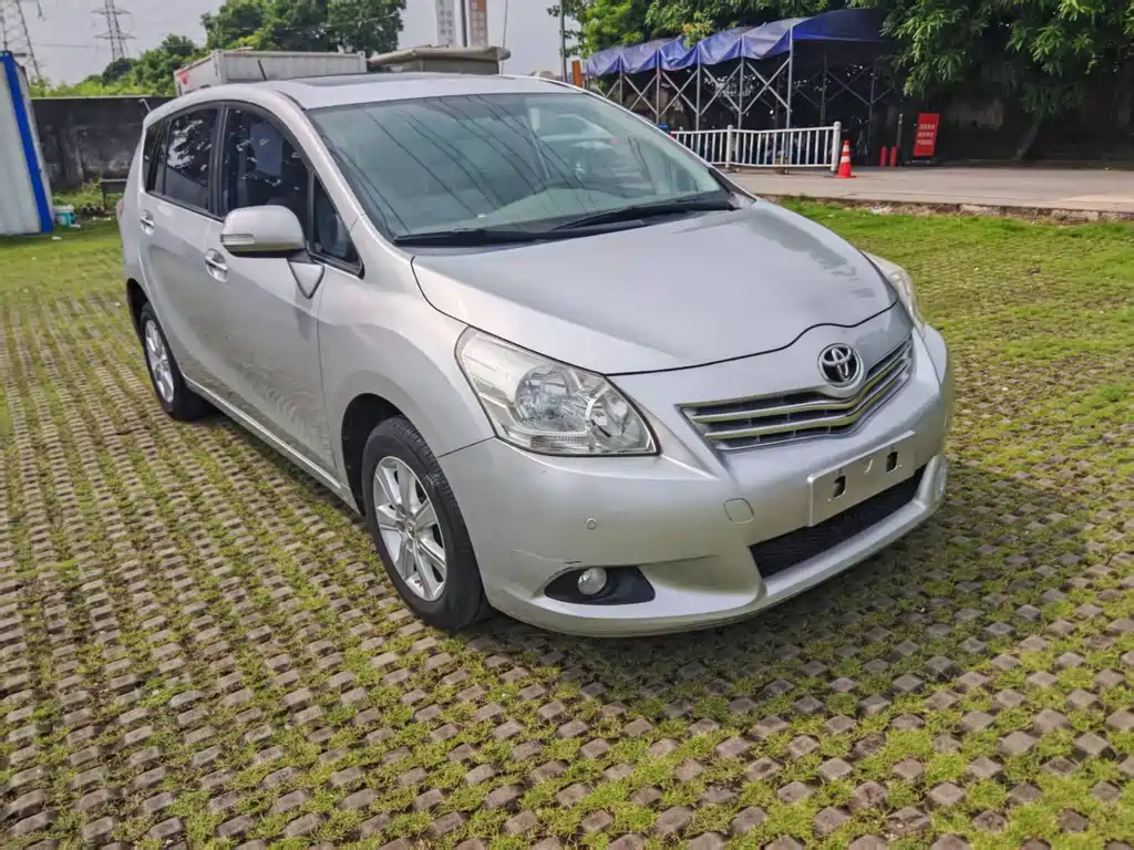 Toyota Verso — миниатюра 3