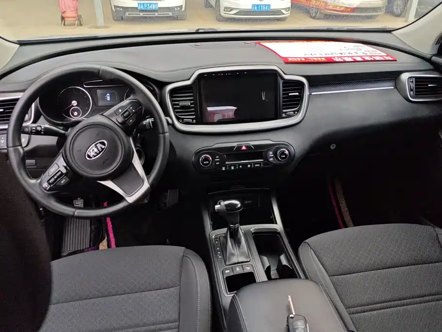Kia Sorento — миниатюра 12