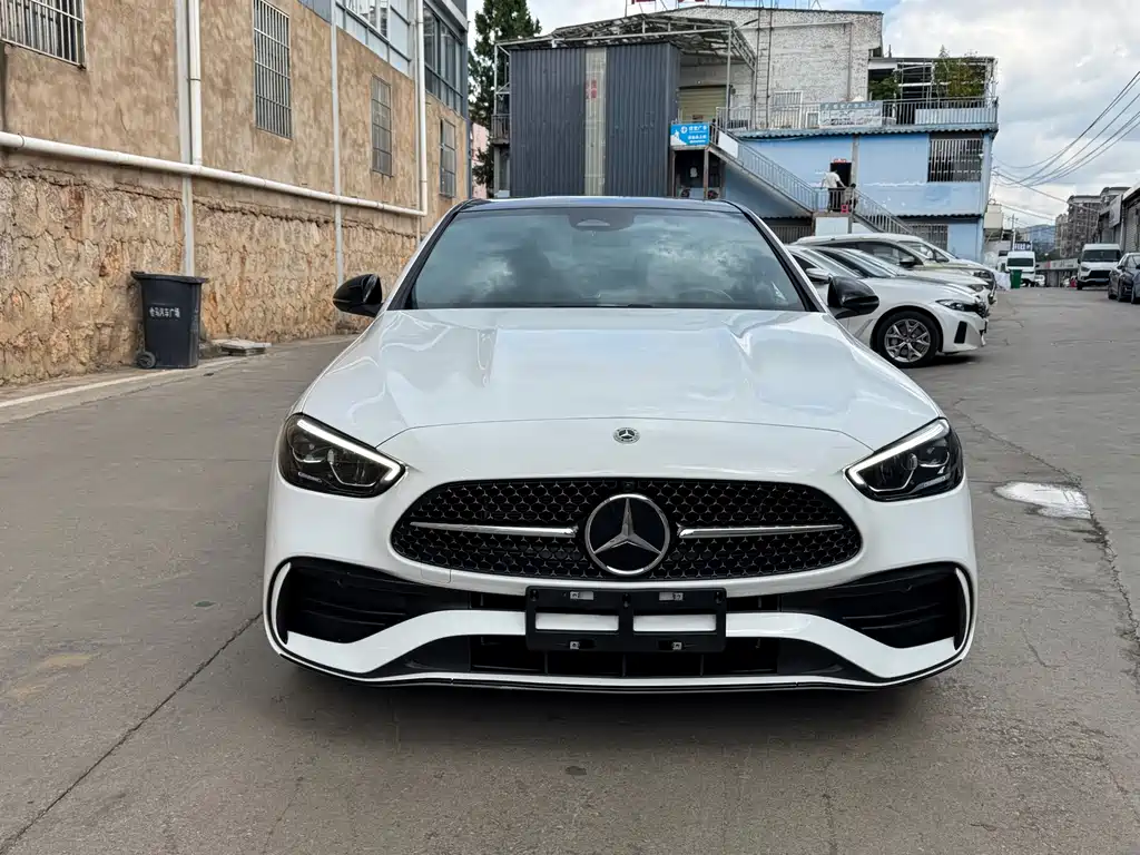 Mercedes-Benz C-Class — миниатюра 2