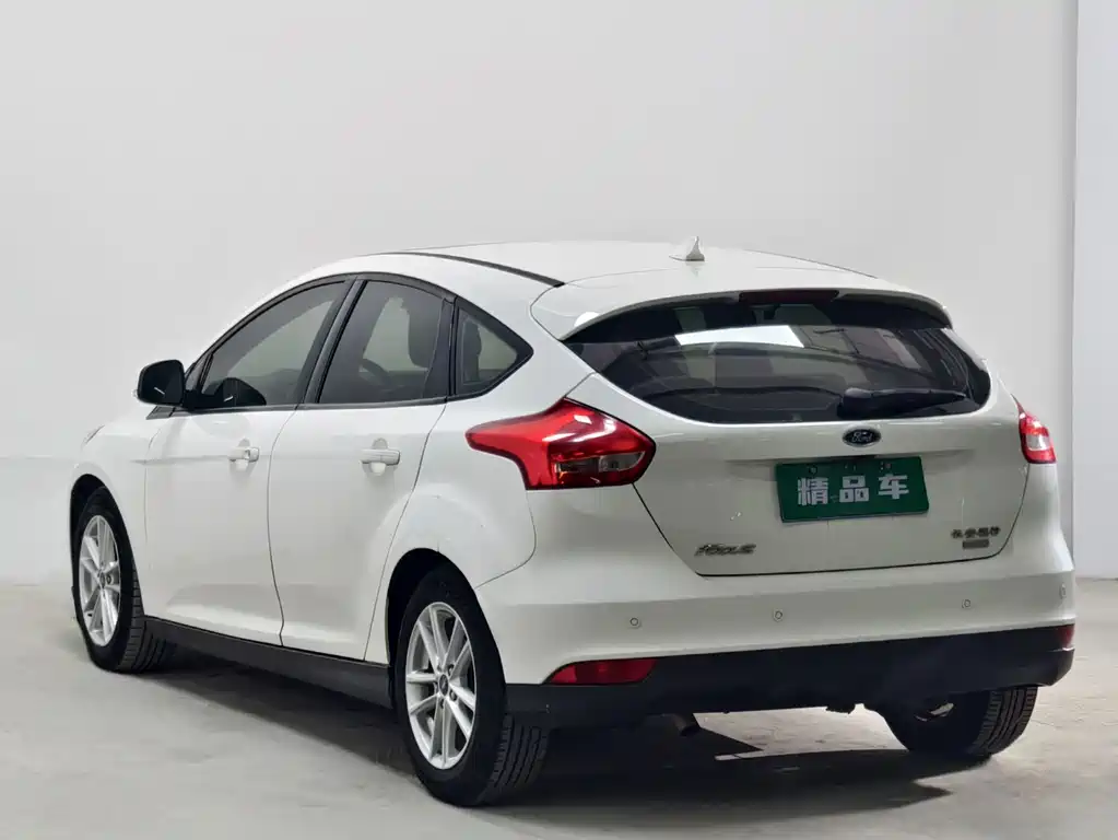 Ford Focus — миниатюра 6